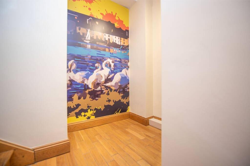 Latin Quarter Luxury Apartment Galway Bagian luar foto