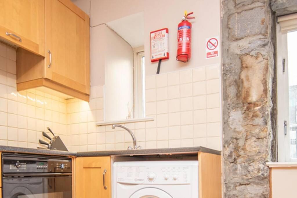 Latin Quarter Luxury Apartment Galway Bagian luar foto